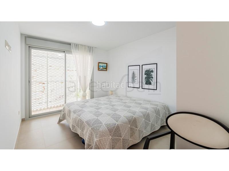 Foto f616b8ce-3c73-4e40-a515-323606452136. Affitto duplex con parcheggio in La Capellanía - El Higuerón Benalmádena