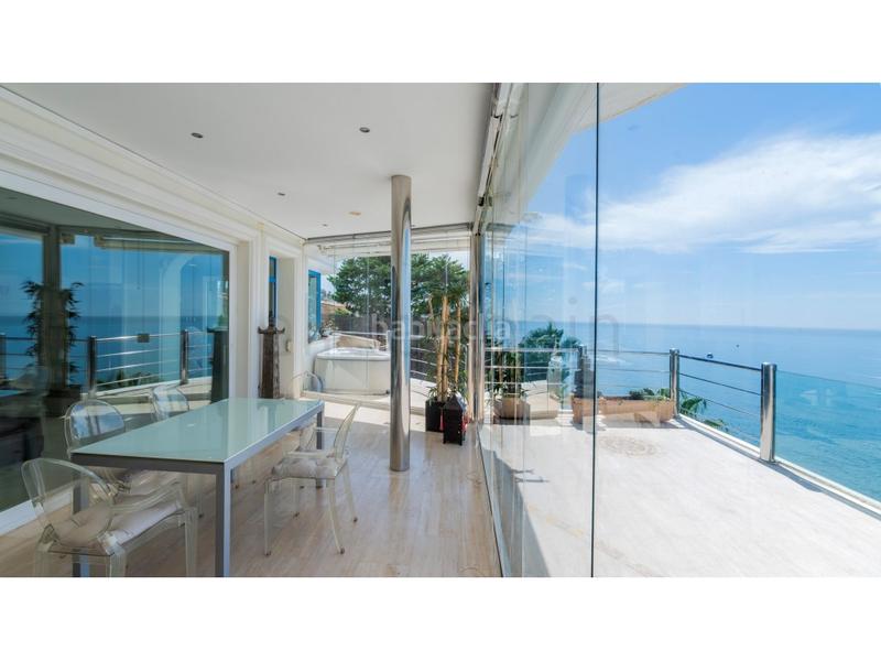 Foto 249f06b9-7cc8-40f2-aeb9-be667525f46f. Piccolo appartamento con parcheggio in Zona Centro Comercial Torrequebrada Benalmádena