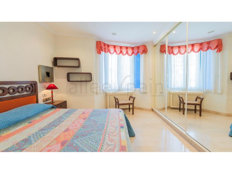 Foto 95de331d-dbb0-4f32-a1eb-2bddc1d53c7e. Piccolo appartamento con parcheggio in Zona Centro Comercial Torrequebrada Benalmádena