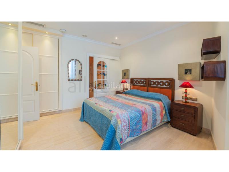 Foto eaf416ef-e05c-440f-81b7-a9e43e18ccc2. Piccolo appartamento con parcheggio in Zona Centro Comercial Torrequebrada Benalmádena