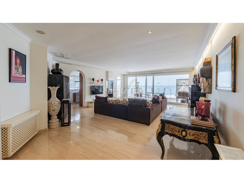 Foto f9fa2062-f47b-4995-93c2-48d0b4b71d56. Piccolo appartamento con parcheggio in Zona Centro Comercial Torrequebrada Benalmádena