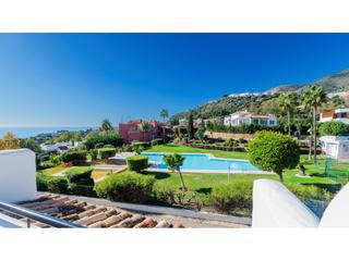 Appartement  N/a. Apartamento en planta baja con vistas despejadas al mar.