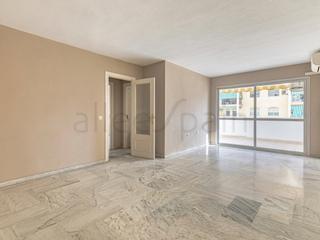 Apartament  N/a. Vivienda con gran potencial en una ubicación inmejorable de fuen