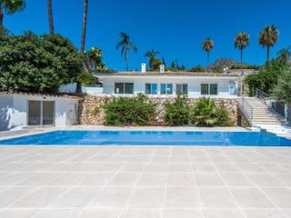Maison  N/a. Villa independiente completamente reformada con amplio jardín