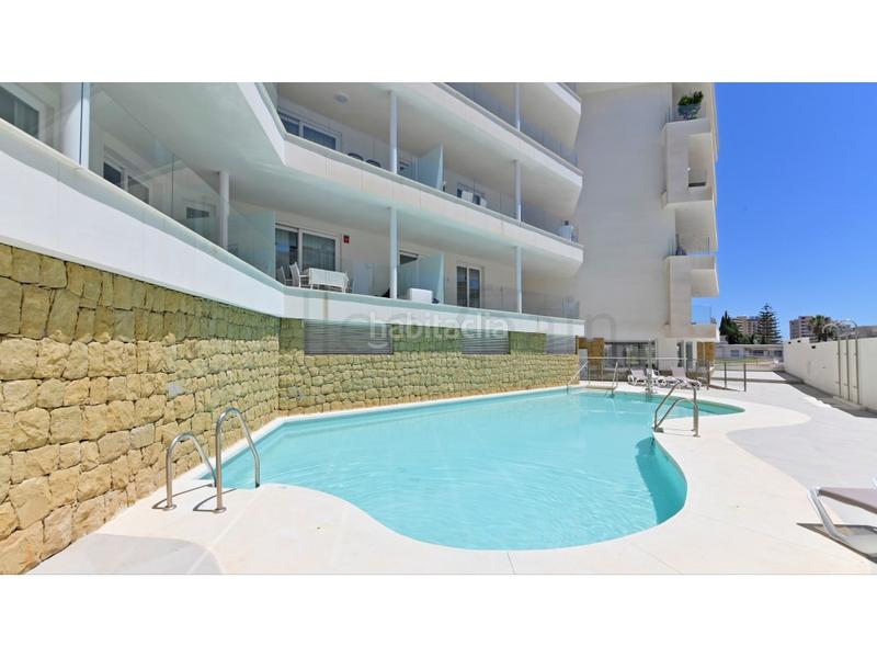 Foto c6aa99ab-2d43-4c3e-a405-12dcefd10cd5. Miete appartement mit parking in Las Gaviotas - Carvajal Fuengirola