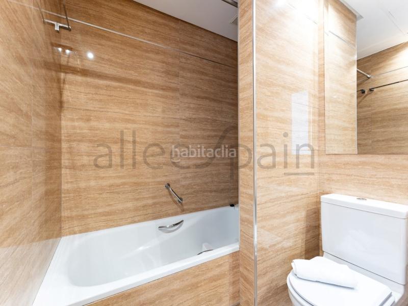 Foto 32ca1606-6fc2-4e40-aedc-9cf9b3727121. Apartament amb aparcament a Zona Centro Comercial Torrequebrada Benalmádena