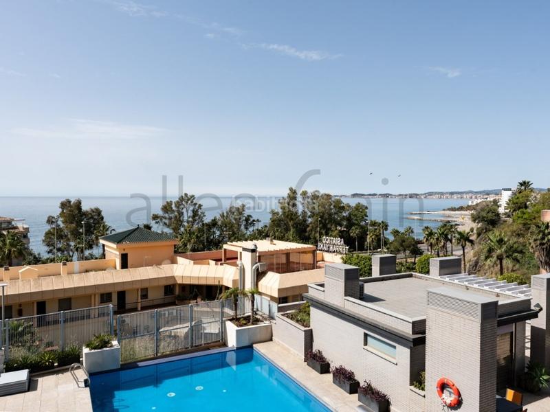 Foto 538d4962-1c61-4ae5-a966-666e566b74f2. Apartament amb aparcament a Zona Centro Comercial Torrequebrada Benalmádena