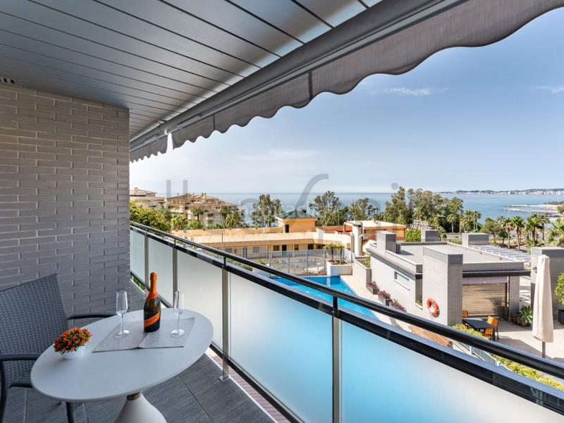 Foto 5b29d8db-0bf5-4c9c-9507-be462bf3d7e0. Apartament amb aparcament a Zona Centro Comercial Torrequebrada Benalmádena