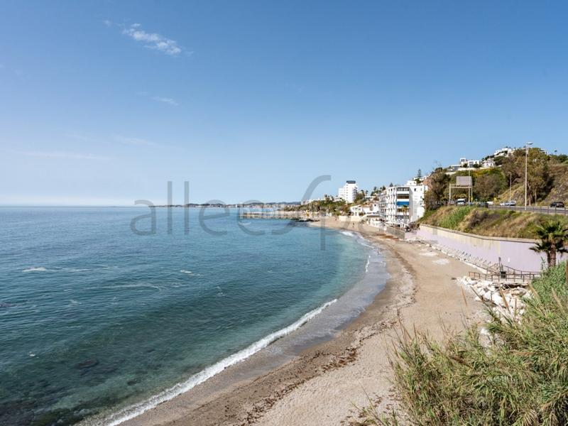 Foto 7be79cc5-e4cd-45ce-b7f1-a26419bbf762. Apartament amb aparcament a Zona Centro Comercial Torrequebrada Benalmádena