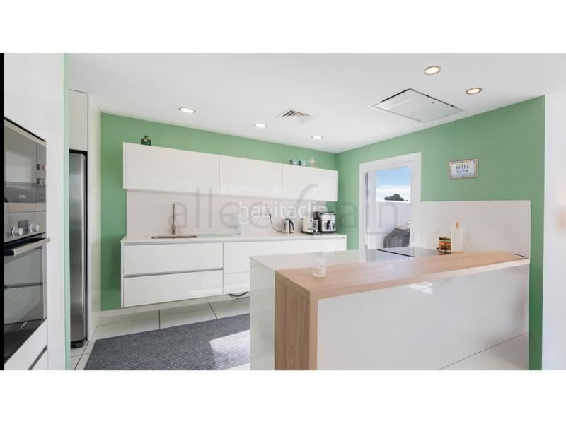 Foto f6344ead-a2e8-47e4-a952-03d1128d611e. Haus mit parking in Casablanca - La Viñuela Benalmádena