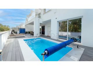 Maison  Calle maestro segovia. Villa de lujo en torremuelle piscina, mar y estación a un paso.