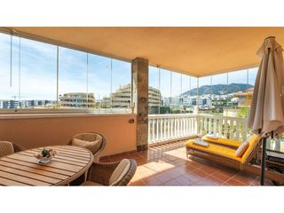 Apartament  Avenida higueron. Apartamento con amplia terraza, vistas despejadas, orientación o