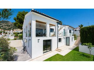 Haus  Calle malaga. Impresionante villa de lujo con vistas al mar, tecnología inteli