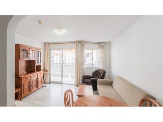 Appartement  Calle zodiaco. Apartamento a reformar, con muy buena ubicación.