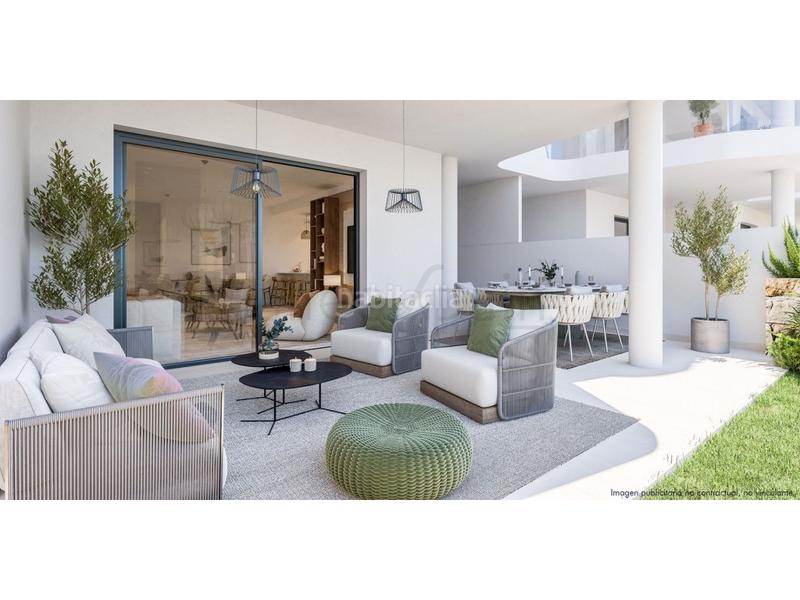 Foto 13b0f4f9-58a1-48d8-838d-81909d146134. Apartamento  con 3 habitaciones con su propio jardín en Fuengirola