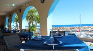 Edifici a Villaricos. Hostal con restaurante y vivienda