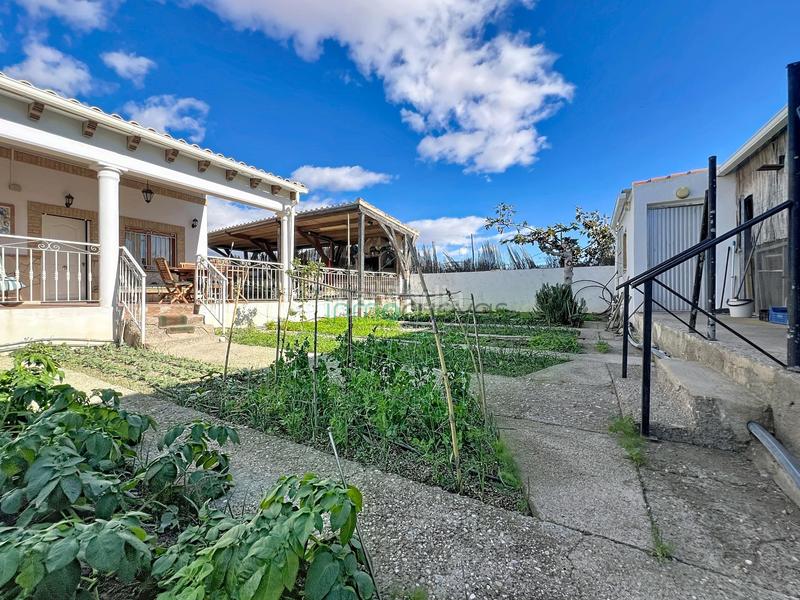 Foto a72fe684-c3d4-4f1c-9328-954332153f30. Masia amb piscina a Cuevas del Almanzora pueblo Cuevas del Almanzora