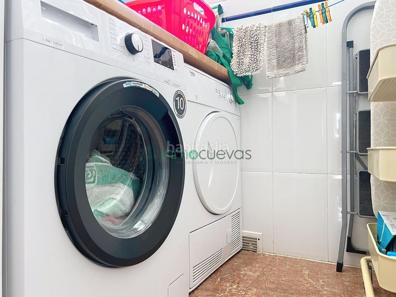 Foto 43bc7f40-ccdd-4c34-a122-37f05e000247. Lloguer àtic amb aparcament a Puerto Rey Vera