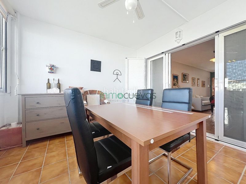 Foto a82938f3-afc0-445c-9e78-158f72bb68ef. Lloguer àtic amb aparcament a Puerto Rey Vera