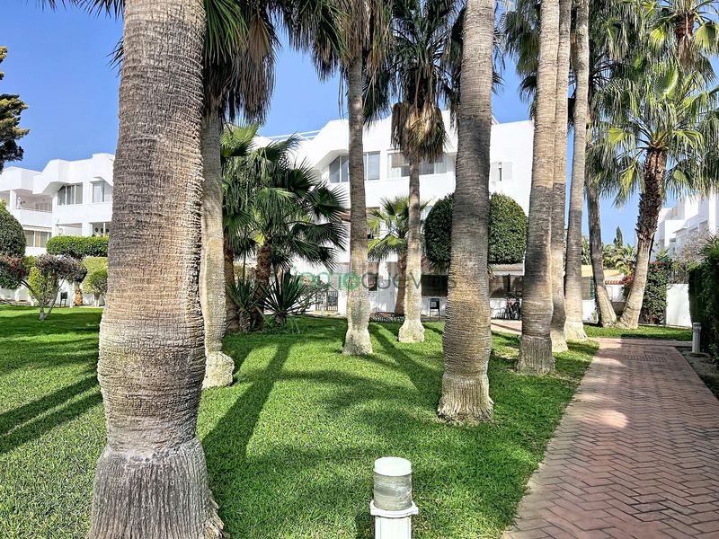 Foto ac1529aa-d957-43b0-afe4-db25c1a8e79c. Lloguer àtic amb aparcament a Puerto Rey Vera