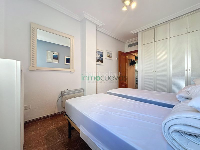 Foto b255c7f2-c6ba-4ad1-ae92-01302694bc2a. Lloguer àtic amb aparcament a Puerto Rey Vera