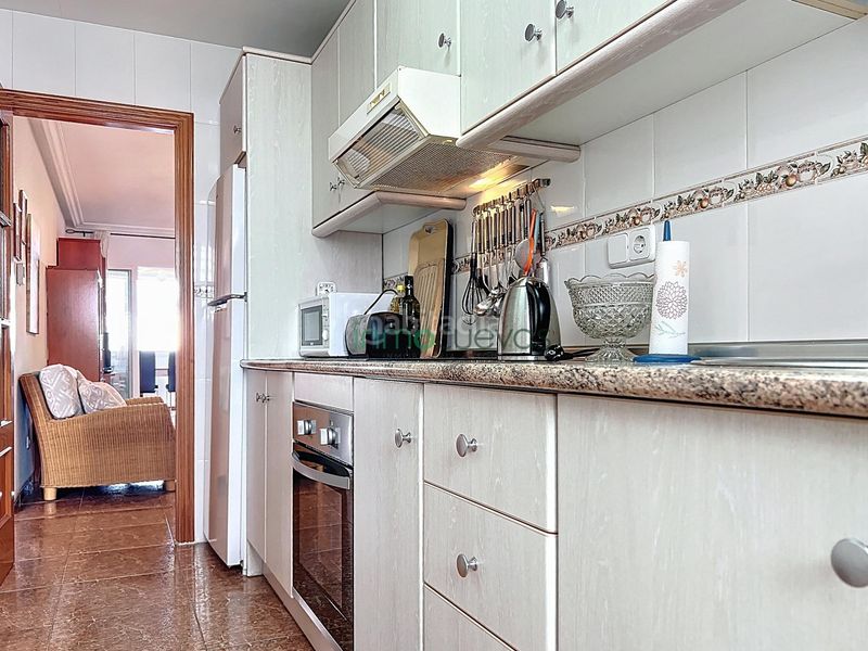 Foto b91ad209-7f4a-4e6c-9b76-81bc61e21f23. Lloguer àtic amb aparcament a Puerto Rey Vera