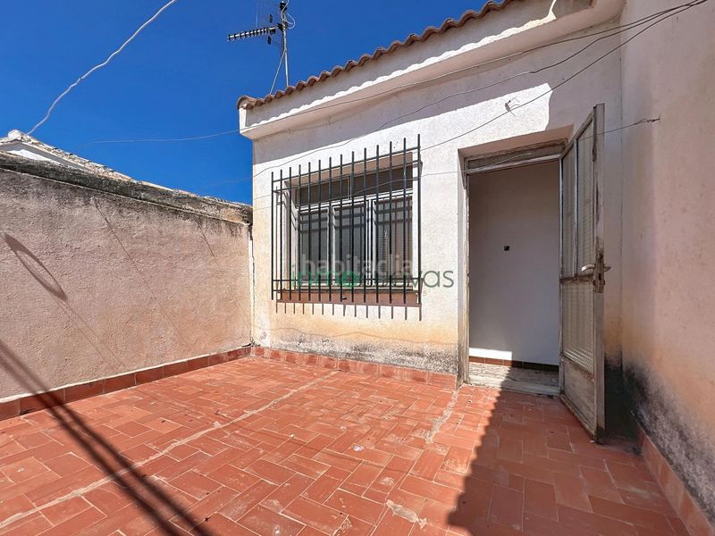 Foto 26f8337d-e141-45da-ab30-6b61295e167a. Casa adossada amb aparcament a Zurgena