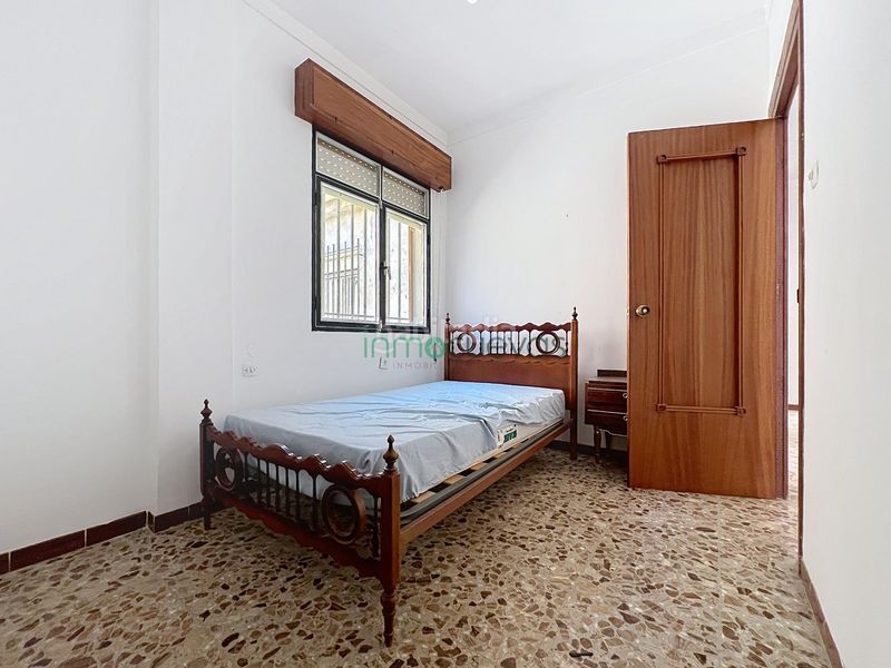 Foto 597a1881-6746-44a6-b635-b9467d64b67e. Casa adossada amb aparcament a Zurgena