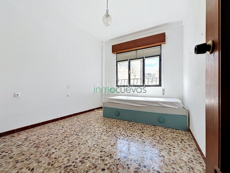 Foto 9f056756-6201-42da-8915-3a35be7bd5fb. Casa adossada amb aparcament a Zurgena