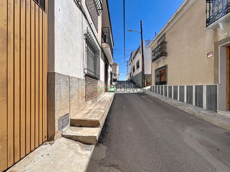 Foto ae2986cb-6deb-4688-8034-68c3490535d8. Casa adossada amb aparcament a Zurgena
