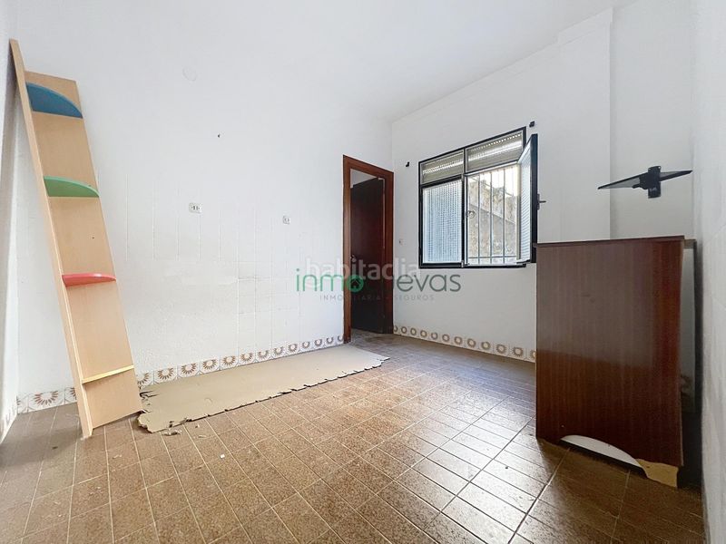Foto d87f9fbf-f396-44ef-be6c-93d0e192fd65. Casa adossada amb aparcament a Zurgena
