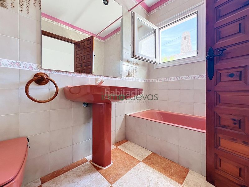 Foto cfddd13e-9b81-40d2-8317-c8c79a8cbc76. Xalet amb aparcament piscina a El Palmeral Mojácar