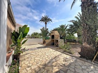 Country house in San Juan de los Terreros. Finca rústica con 2.404 m2 de terreno a solo 700 m del mar  san