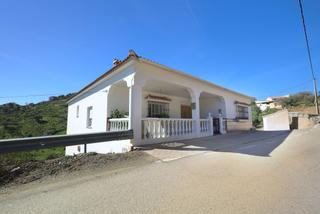 Chalet en Viuela. Chalet en venta en viuela, 7 dormitorios.