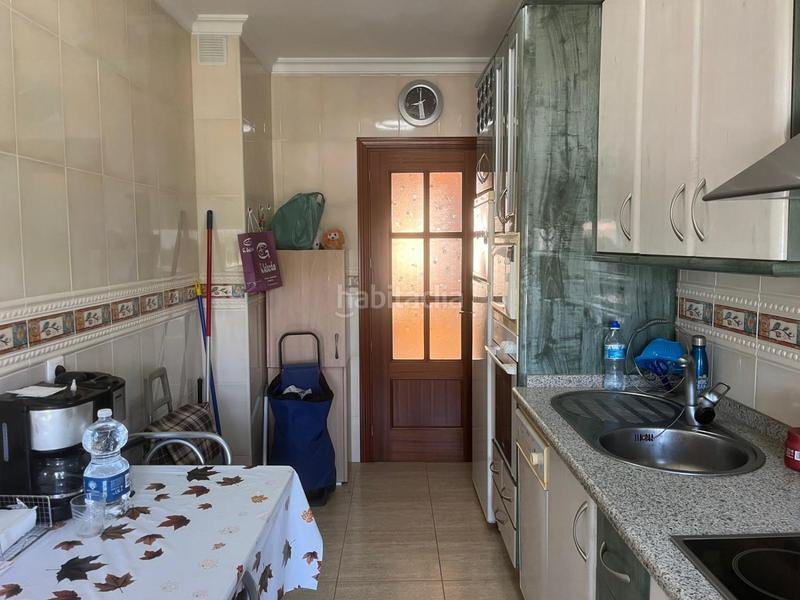 Foto 18fc0ecd-b35e-43dc-8c4f-8a60f36423ed. Appartement avec parking piscine dans Paseo Marítimo de Levante Torre del Mar