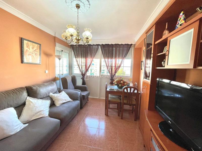 Foto 1ba9290b-d70d-4654-9a7e-7bf83a2074d5. Piccolo appartamento con parcheggio piscina in Paseo Marítimo de Levante Torre del Mar