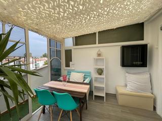 Miete Dachwohnung in Poniente-Faro. Atico en alquiler en centro, 2 dormitorios.