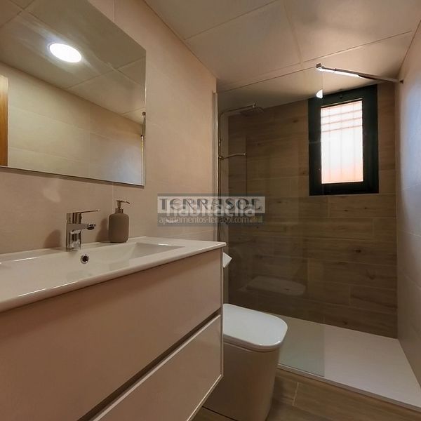 Foto 0f2f1645-13ef-4839-ad19-48114d8218b3. Casa amb calefacció aparcament a Centro Torre del Mar