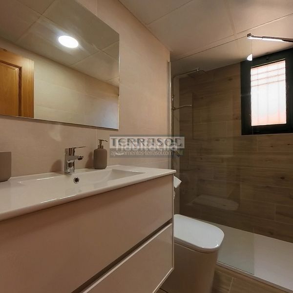 Foto bab6c792-b620-4a6f-895e-347783a8bf43. Casa amb calefacció aparcament a Centro Torre del Mar