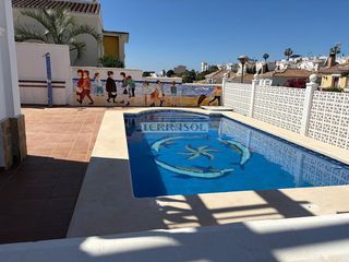 Casa a Almayate Bajo. Magnífica casa en valle niza