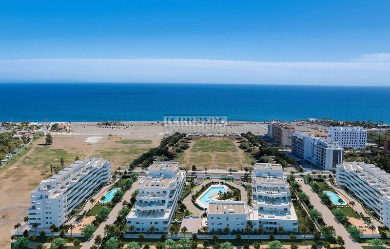 Foto eeabc23e-9ca8-45fe-b2fd-9e35e4cca579. Pis amb calefacció aparcament piscina a Poniente-Faro Torre del Mar