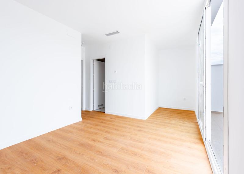 Foto 3d51bc97-5639-47f1-b7cf-b86f7a79be98. Àtic amb calefacció a Centro Torre del Mar