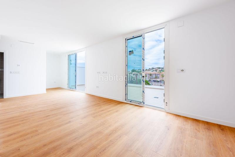 Foto 4b3fe036-231f-4159-acc4-2562bb8f2a20. Àtic amb calefacció a Centro Torre del Mar