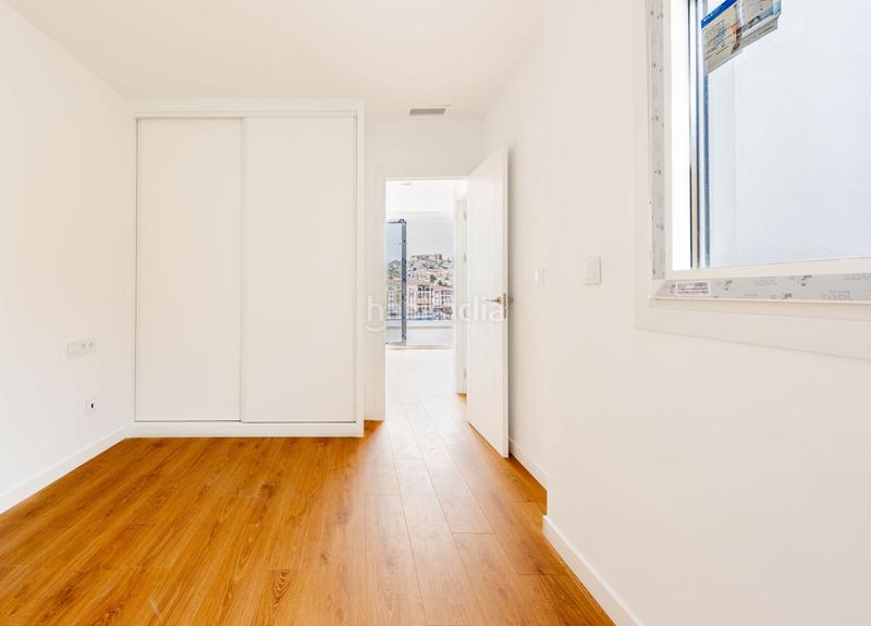 Foto 650f14f0-aa89-4120-b5fb-f26740454e7a. Àtic amb calefacció a Centro Torre del Mar