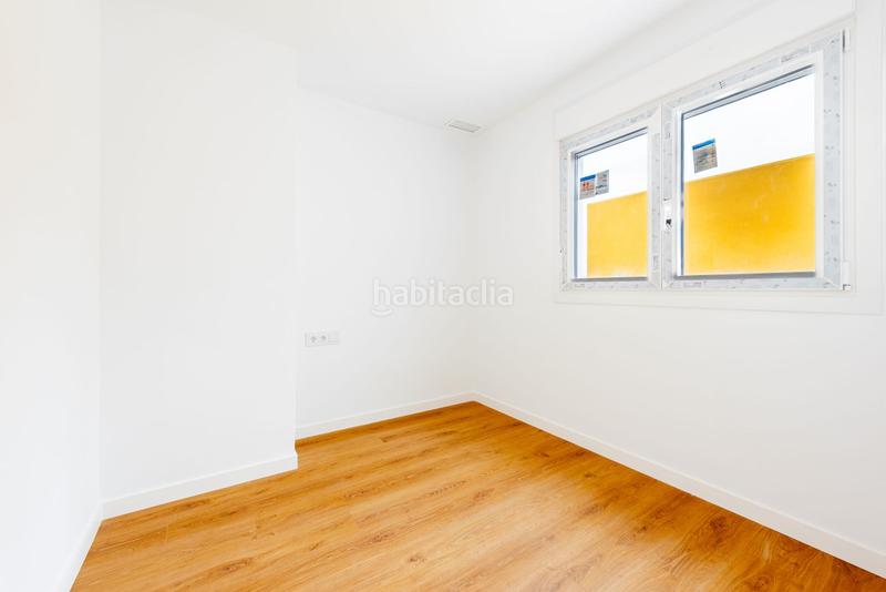 Foto afde8f08-8a73-4ed3-884e-9b1534cb6dac. Àtic amb calefacció a Centro Torre del Mar