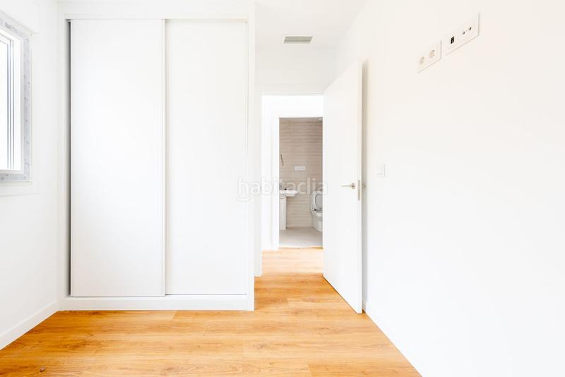 Foto f5d3b977-86e7-49ed-8e58-12291991e52f. Àtic amb calefacció a Centro Torre del Mar