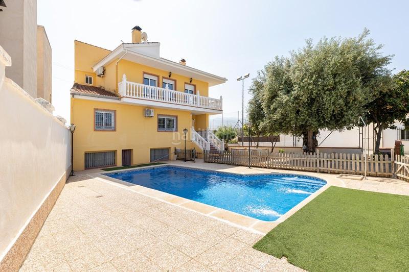 Foto 2d772e82-f4ab-4e6d-ba41-6c1f08a8cfc6. Casa amplio chalet con piscina, pista deportiva y vistas . en Ogíjares