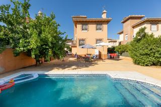 Xalet  Calle noruega. Venta de chalet independiente en huétor vega granada