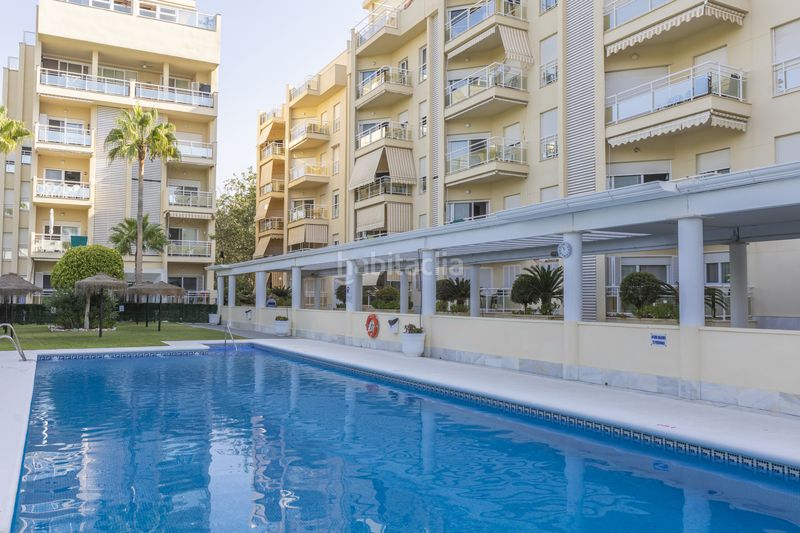 Foto e941a0dd-fe9e-4cf8-a8b5-4ccd7fa786b0. Àtic amb aparcament piscina a Playa de Granada Motril