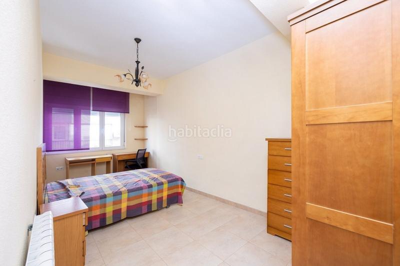 Foto 8841b9e8-e076-459d-ad6c-778b747769f5. Piso fantástico piso en pleno centro , ideal para vivir o invertir. en Granada